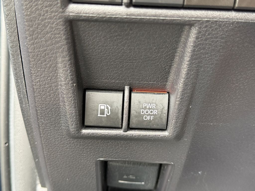 2025 Toyota Sienna XLE 7 Passenger