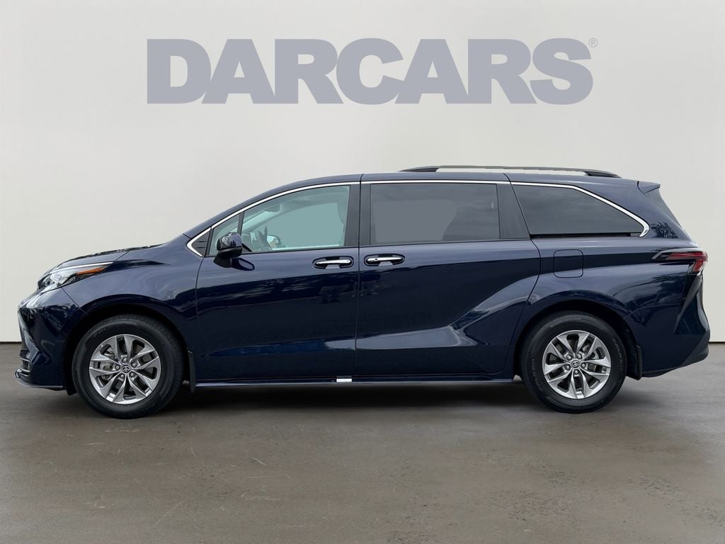 2025 Toyota Sienna XLE 7 Passenger