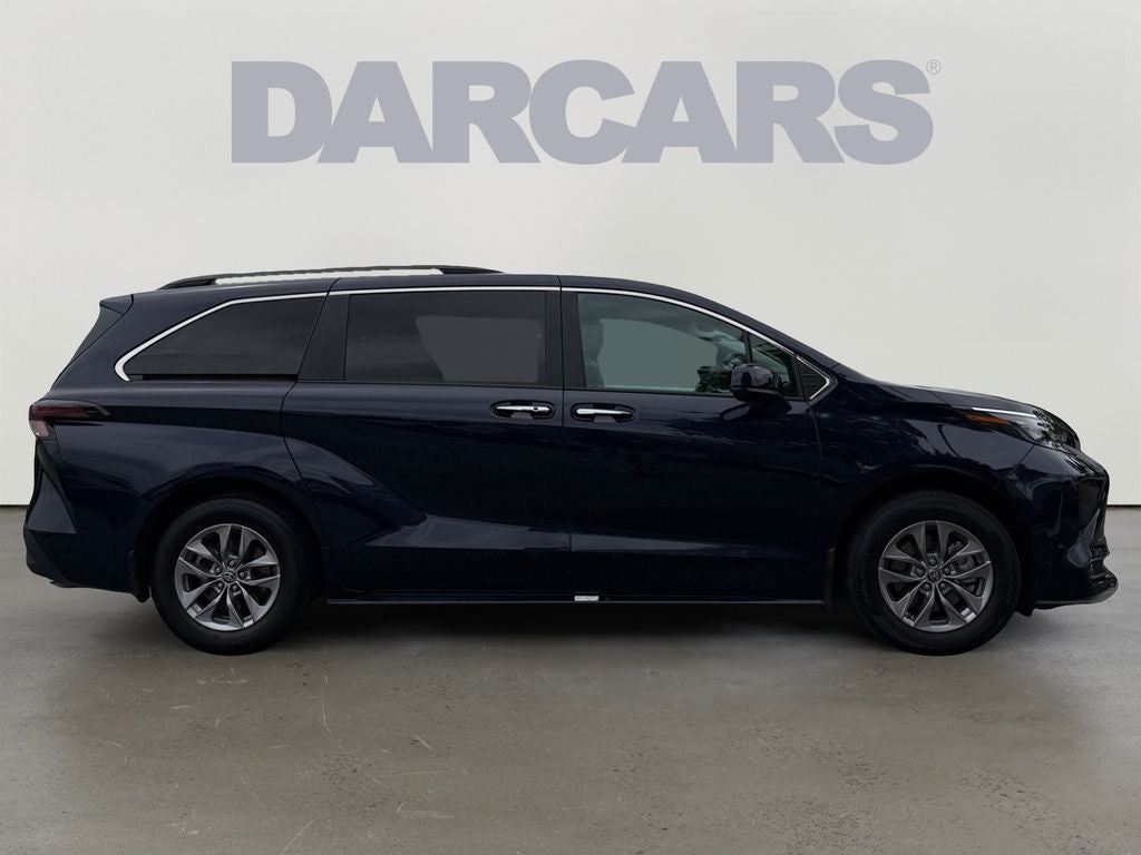 2025 Toyota Sienna XLE 7 Passenger