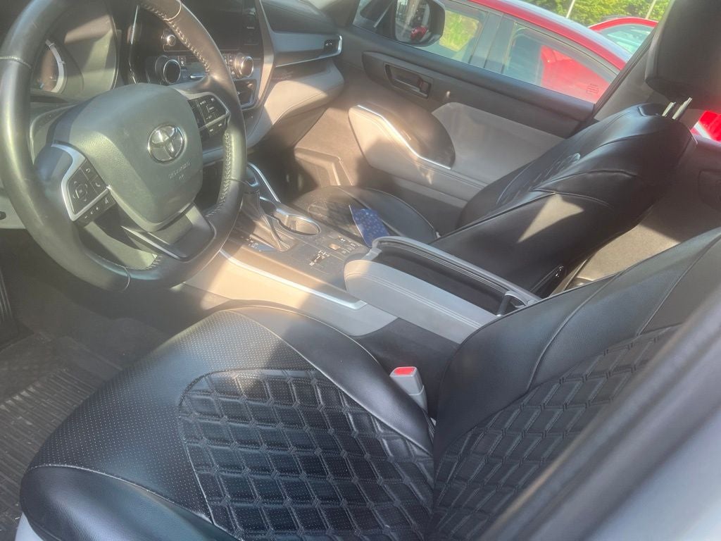 2023 Toyota Highlander Hybrid LE