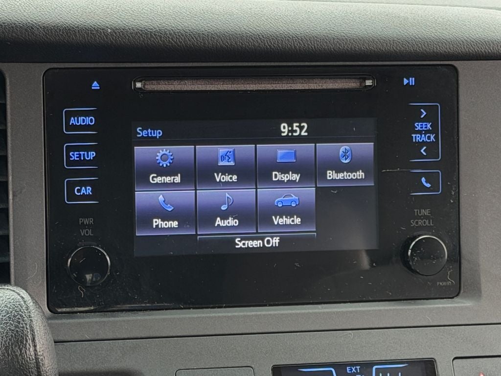 2015 Toyota Sienna L 7 Passenger Low Miles!