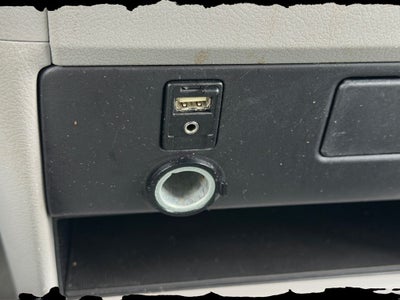 2015 Toyota Sienna L 7 Passenger Low Miles!