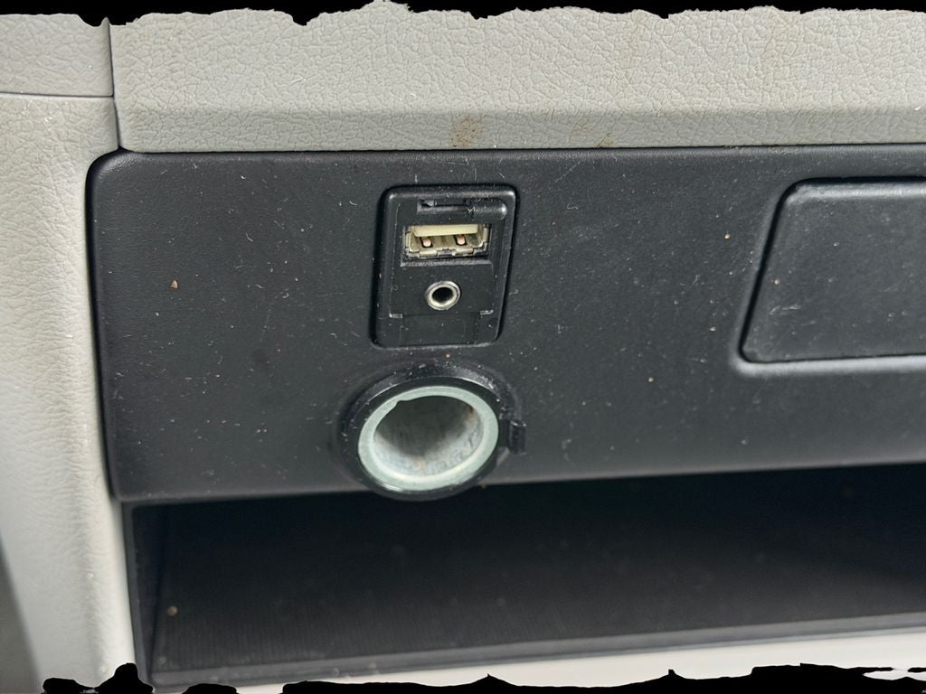 2015 Toyota Sienna L 7 Passenger Low Miles!