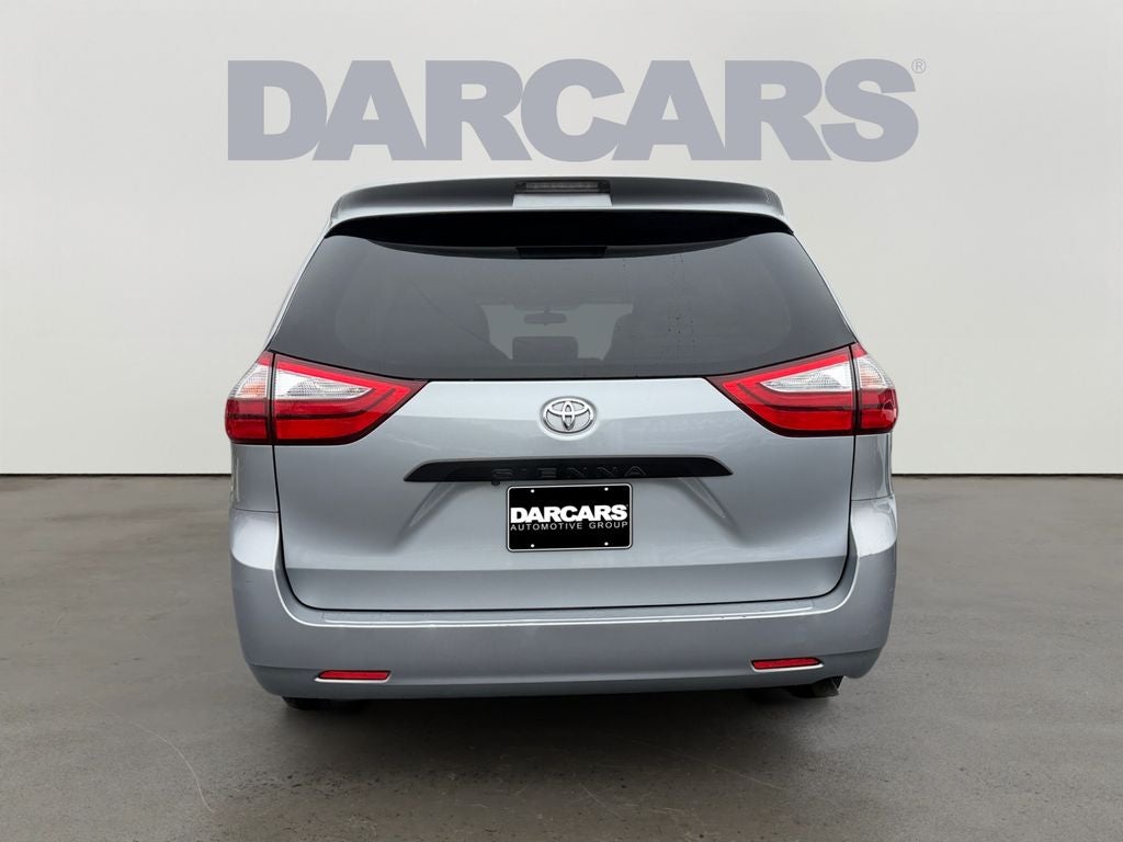 2015 Toyota Sienna L 7 Passenger Low Miles!