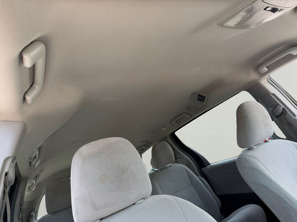 2015 Toyota Sienna L 7 Passenger Low Miles!