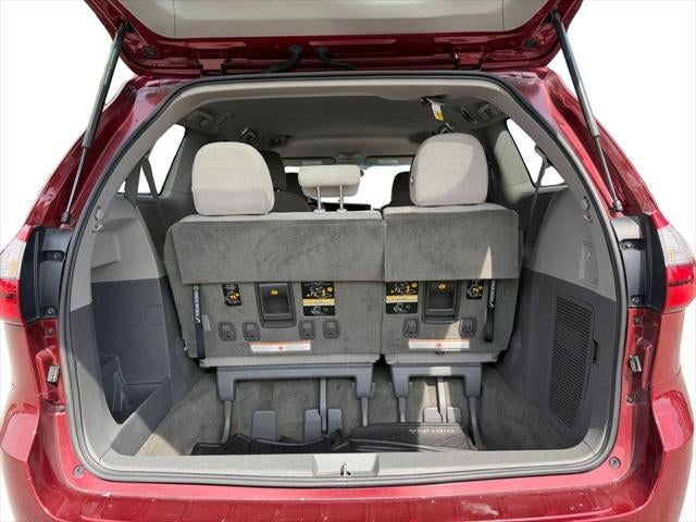 2015 Toyota Sienna L 7 Passenger
