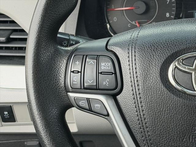 2015 Toyota Sienna L 7 Passenger