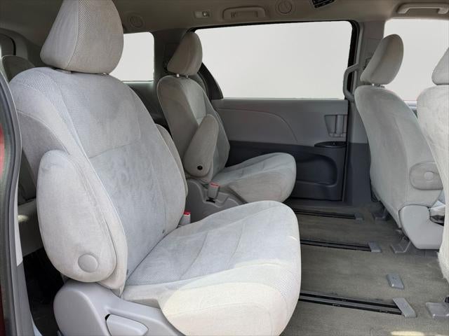2015 Toyota Sienna L 7 Passenger