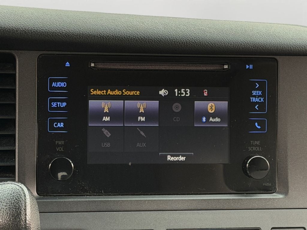 2016 Toyota Sienna L 7 Passenger Low Miles!