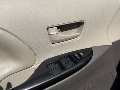 2012 Toyota Sienna Base 7 Passenger