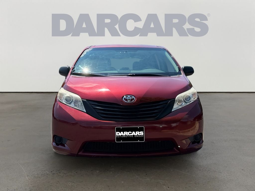 2012 Toyota Sienna Base 7 Passenger