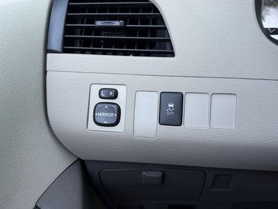 2012 Toyota Sienna Base 7 Passenger