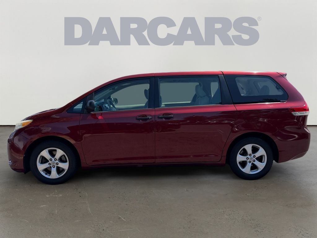 2012 Toyota Sienna Base 7 Passenger