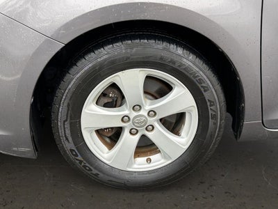 2014 Toyota Sienna L 7 Passenger Low Miles!