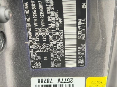 2014 Toyota Sienna L 7 Passenger Low Miles!