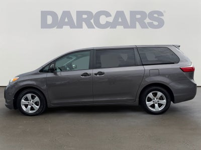 2015 Toyota Sienna L 7 Passenger Low Miles!