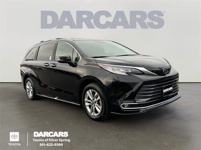2025 Toyota Sienna Limited 7 Passenger