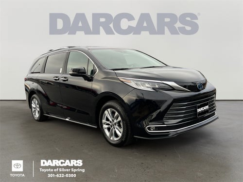 2025 Toyota Sienna Limited 7 Passenger