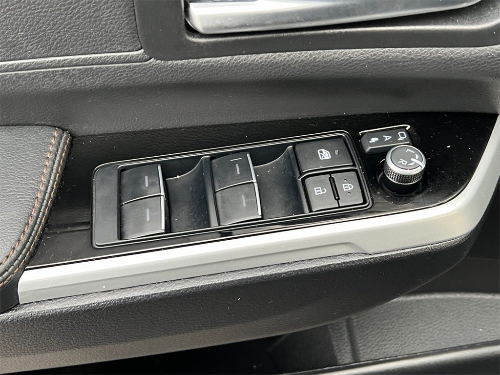 2025 Toyota Sienna Limited 7 Passenger