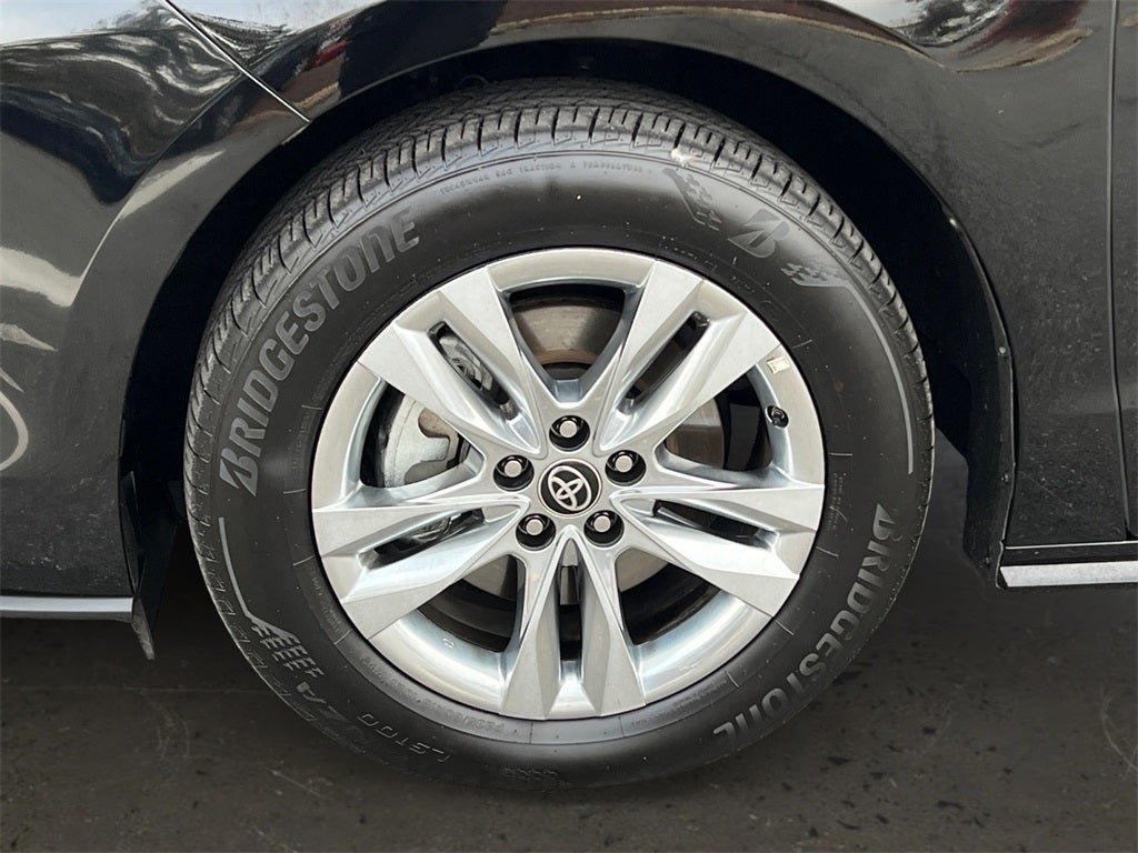 2025 Toyota Sienna Limited 7 Passenger