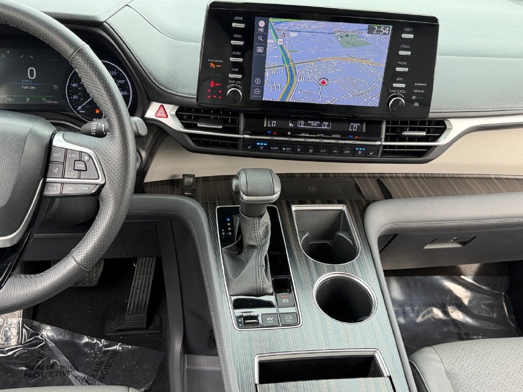 2023 Toyota Sienna Limited 7 Passenger