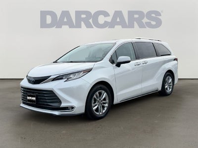 2023 Toyota Sienna Limited 7 Passenger