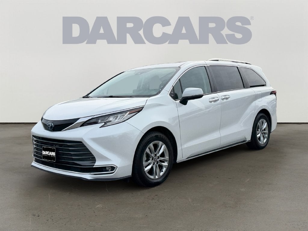 2023 Toyota Sienna Limited 7 Passenger