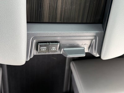 2023 Toyota Sienna Limited 7 Passenger