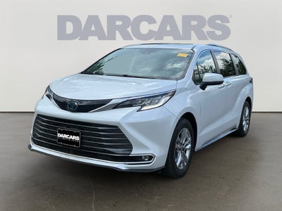 2023 Toyota Sienna Limited 7 Passenger