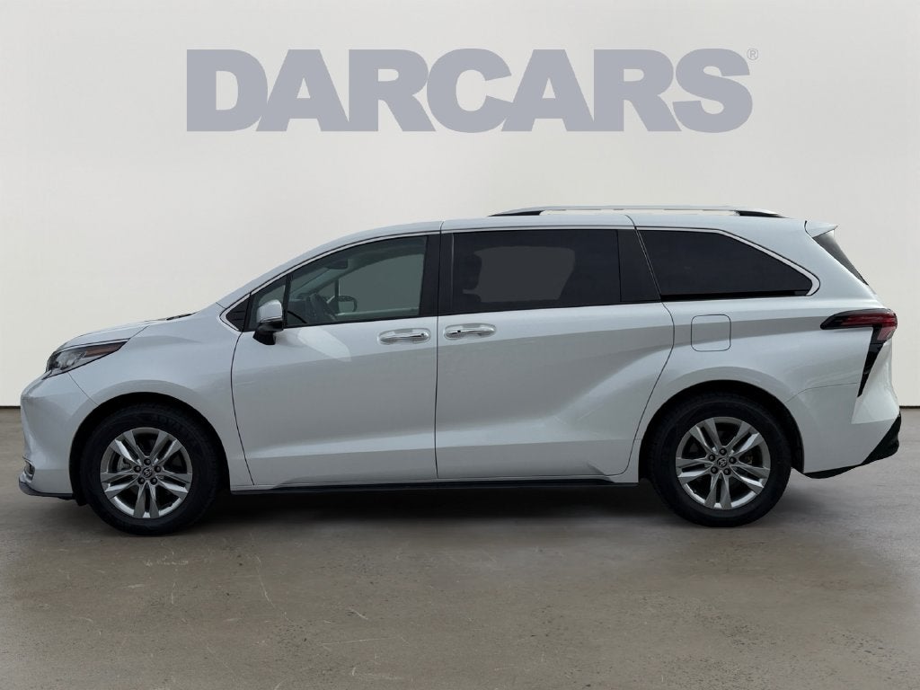 2023 Toyota Sienna Limited 7 Passenger