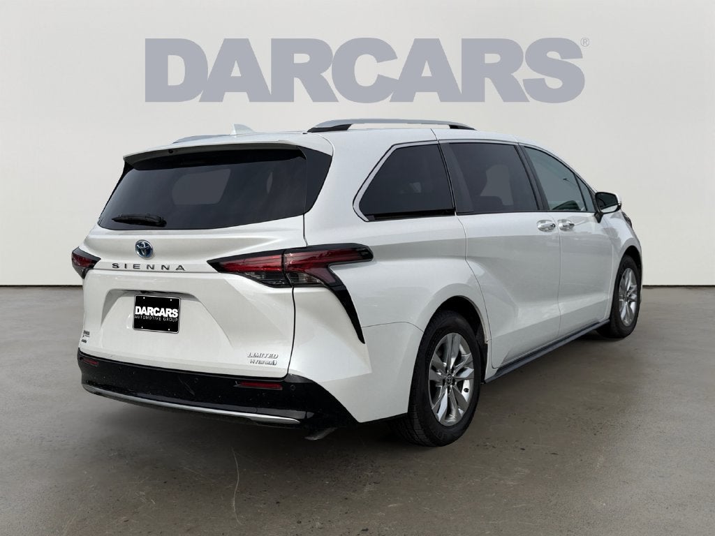 2023 Toyota Sienna Limited 7 Passenger