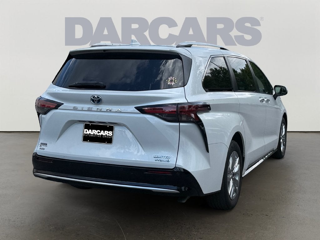 2023 Toyota Sienna Limited 7 Passenger