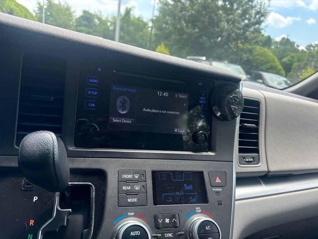 2017 Toyota Sienna L 7 Passenger