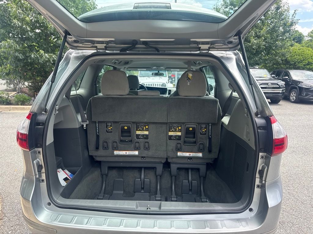 2017 Toyota Sienna L 7 Passenger