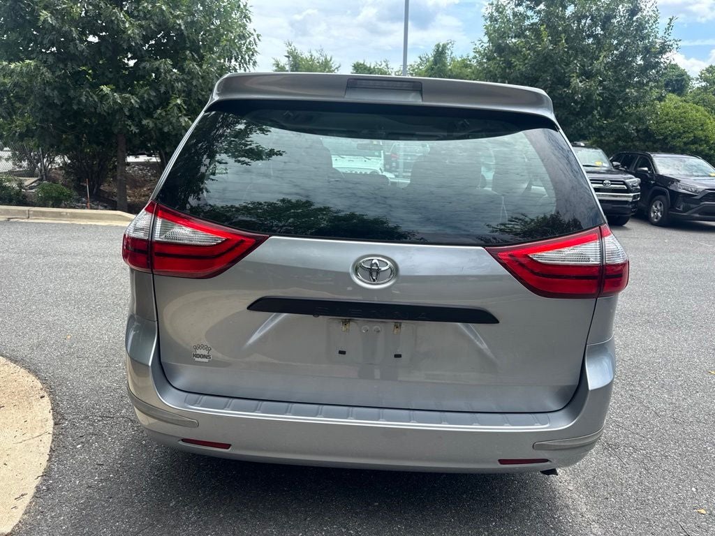 2017 Toyota Sienna L 7 Passenger