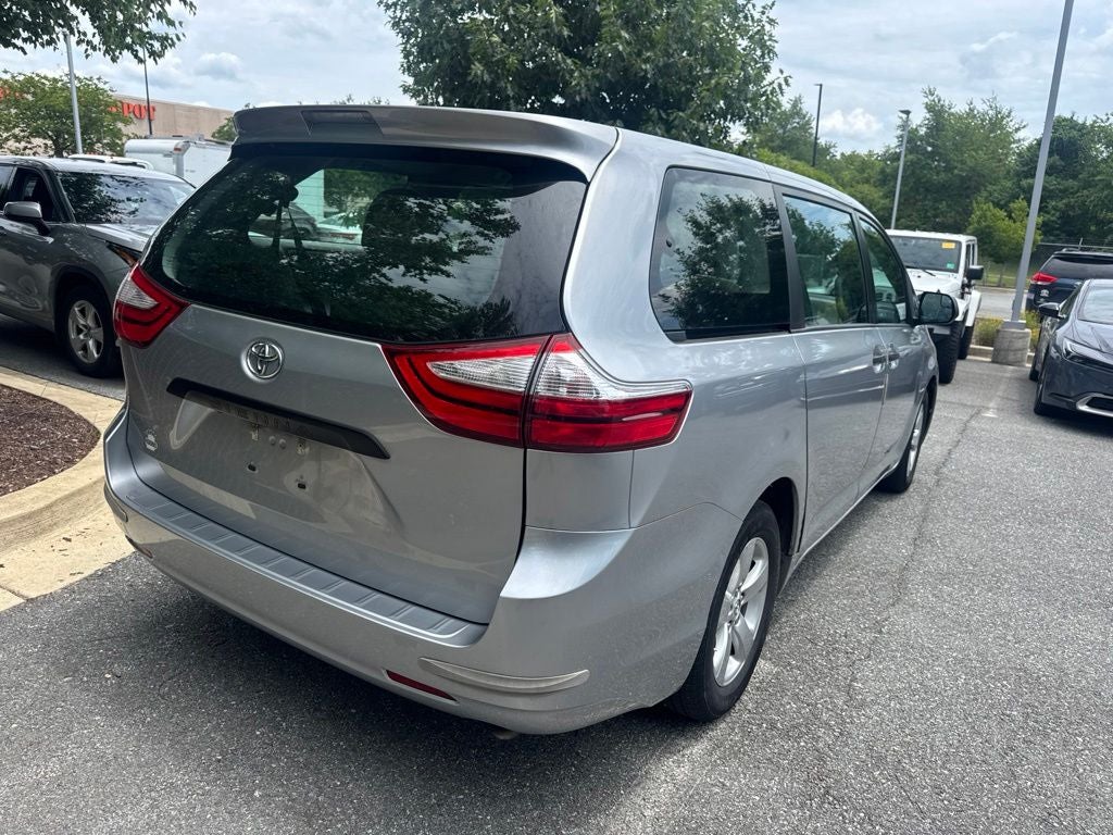 2017 Toyota Sienna L 7 Passenger