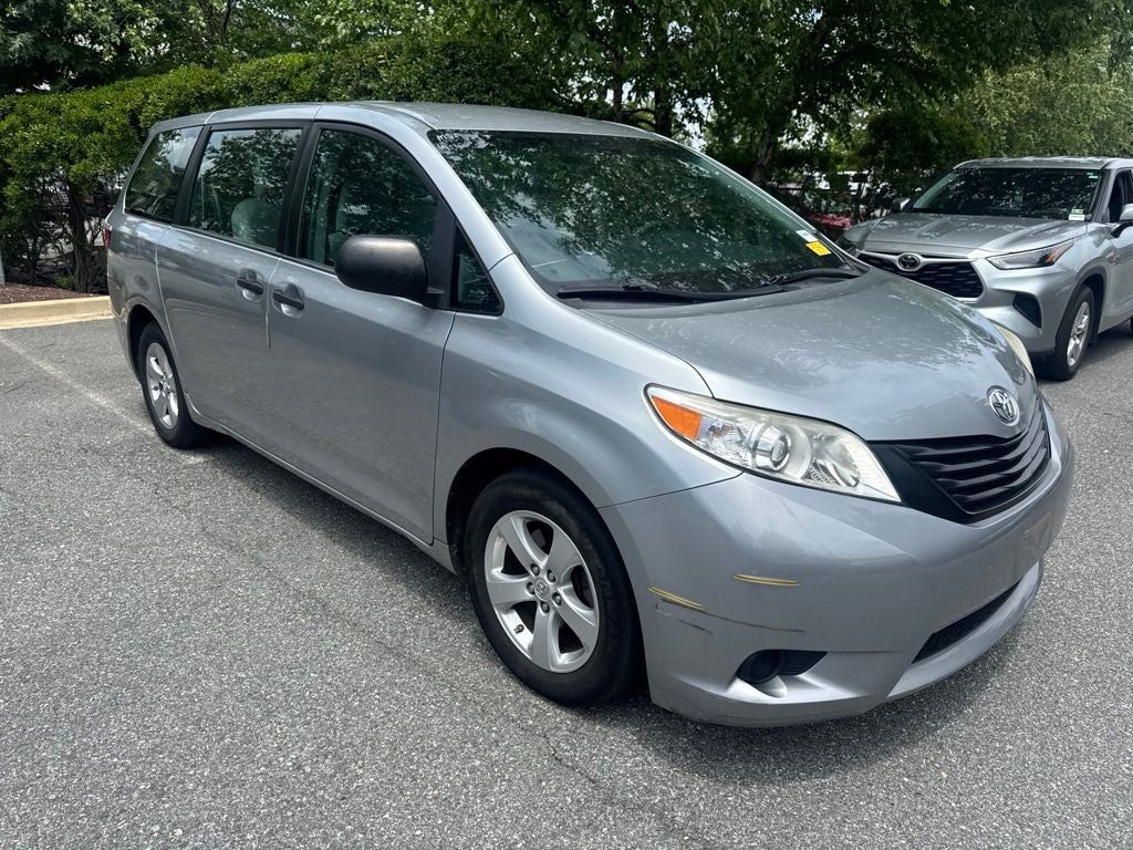 2017 Toyota Sienna L 7 Passenger