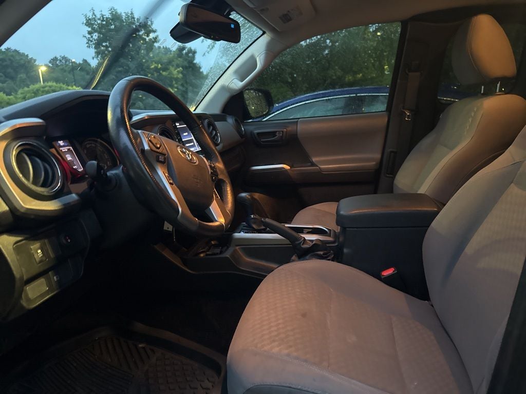 2020 Toyota Tacoma SR5 V6