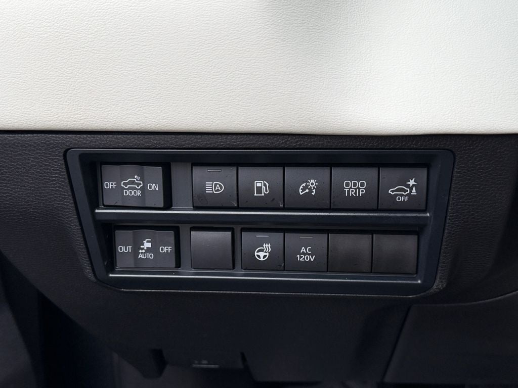 2025 Toyota Tundra Hybrid Capstone