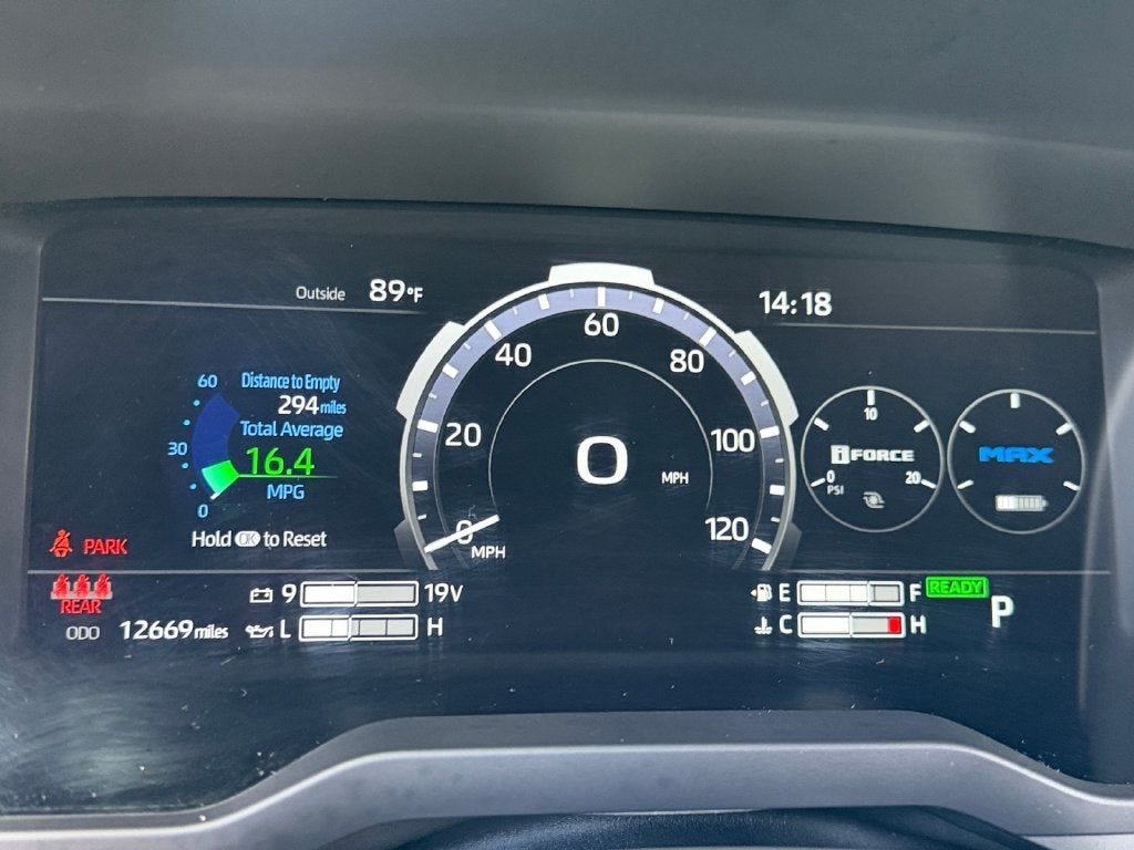 2025 Toyota Tundra Hybrid Platinum