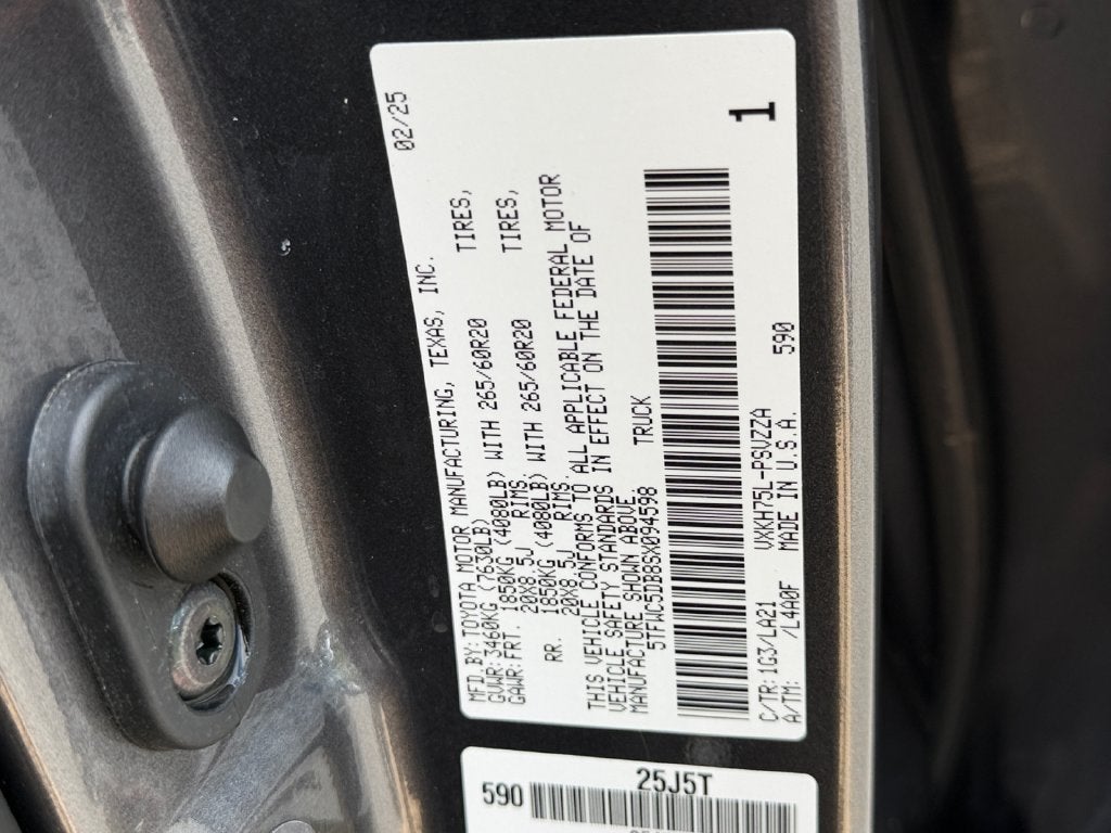 2025 Toyota Tundra Hybrid Platinum