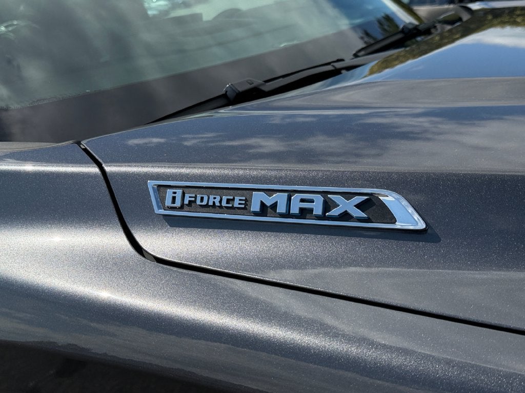 2025 Toyota Tundra Hybrid Platinum