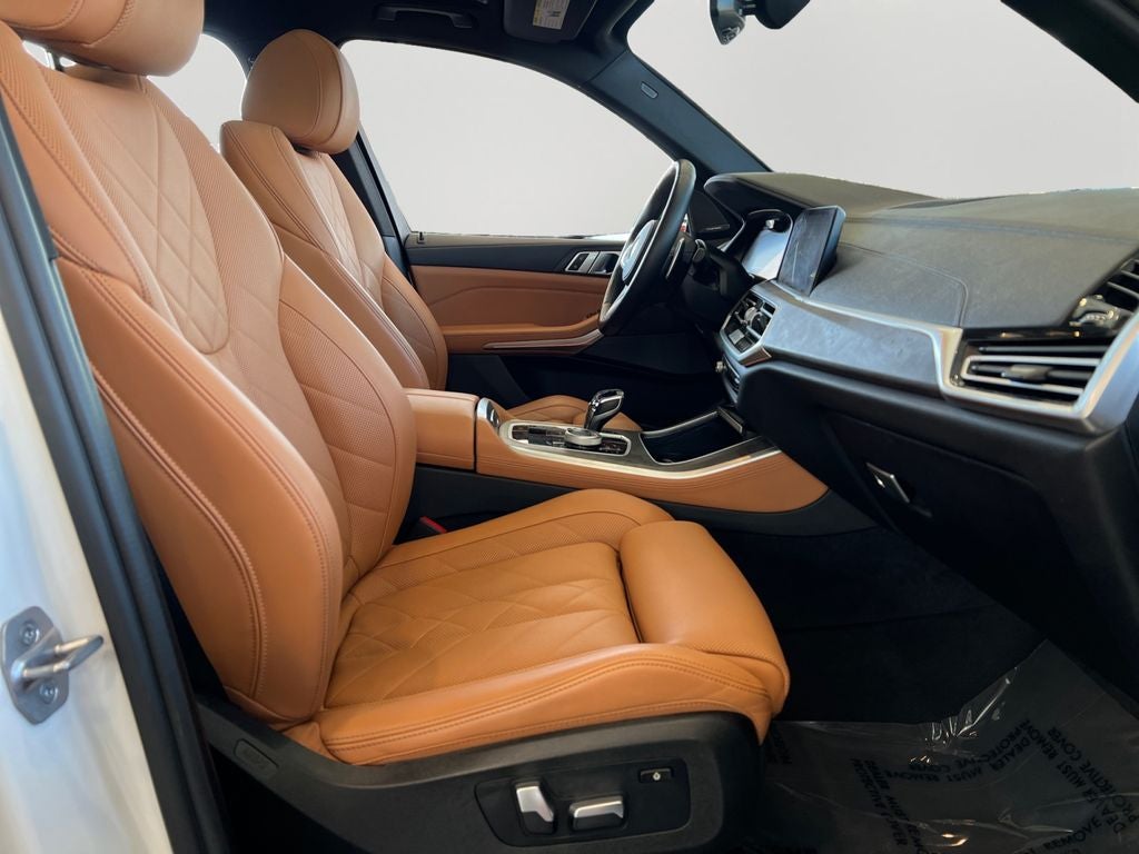 2023 BMW X5 xDrive40i M SPORT w/ Brown Interior!