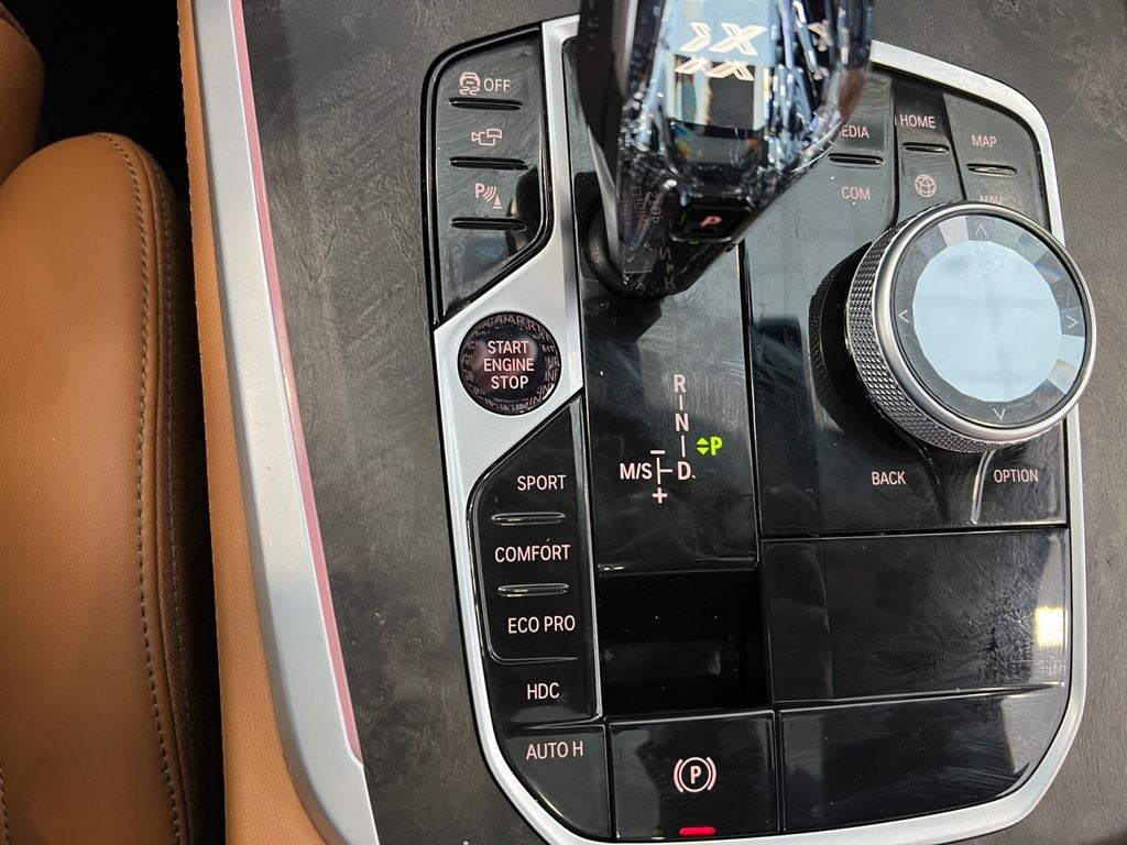 2023 BMW X5 xDrive40i M SPORT w/ Brown Interior!