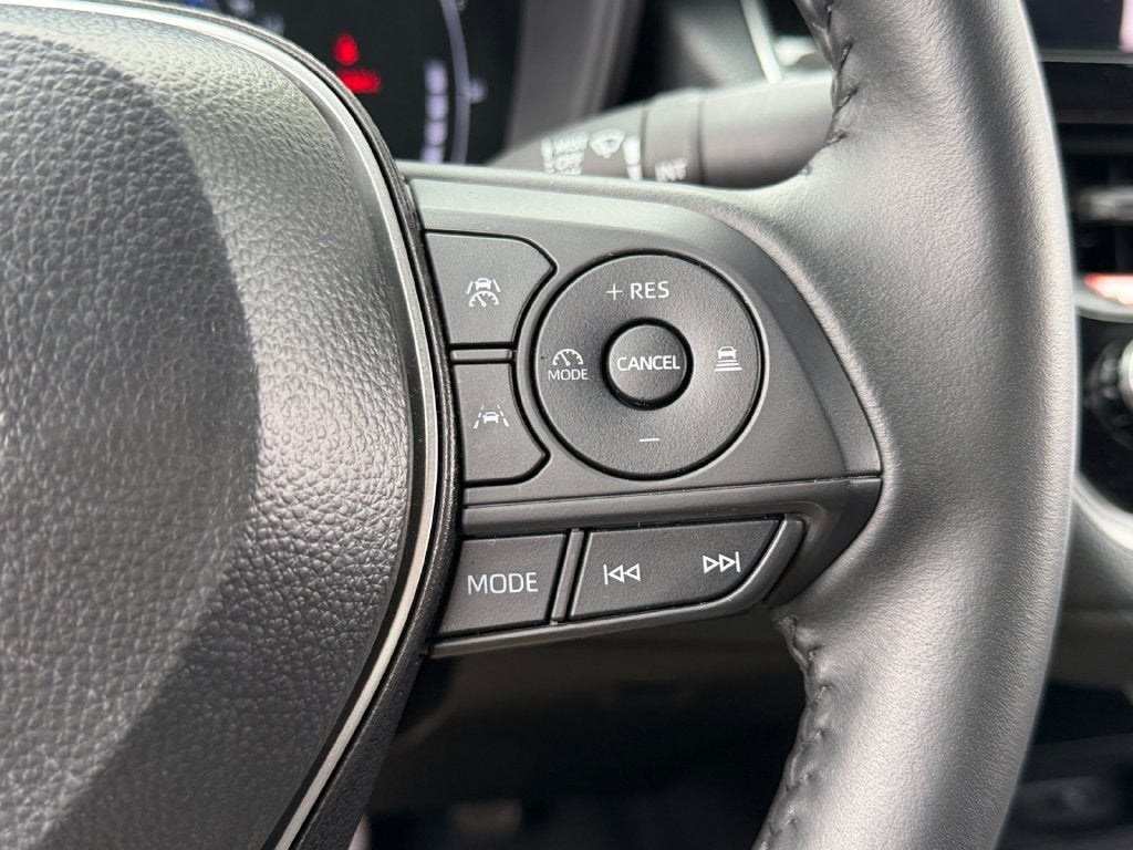 2025 Toyota Corolla SE W/ SUNROOF!