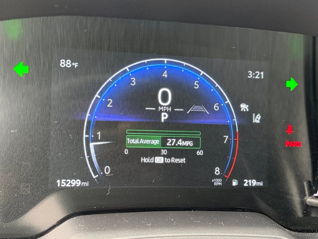 2025 Toyota Corolla SE W/ SUNROOF!
