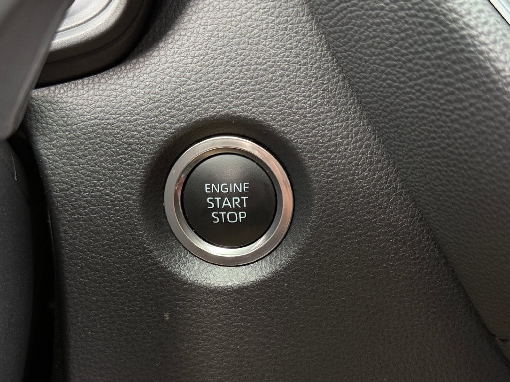 2025 Toyota Corolla SE W/ SUNROOF!