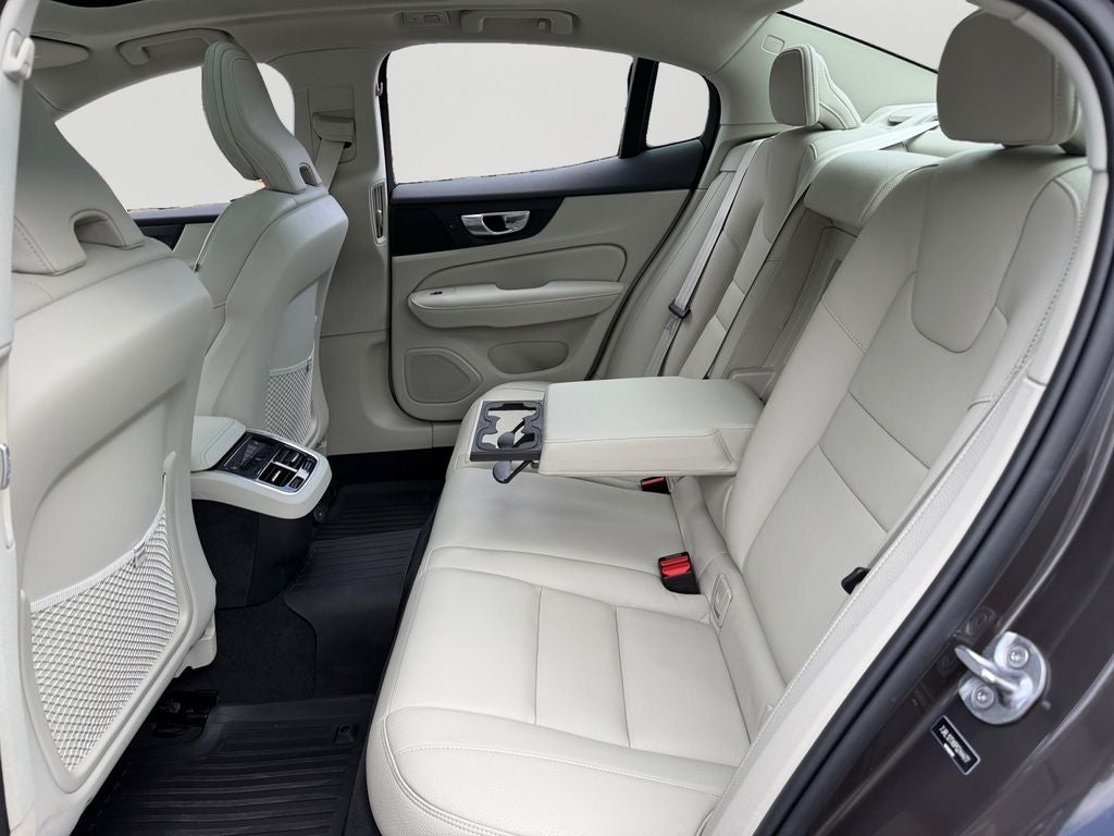 2023 Volvo S60 Ultimate