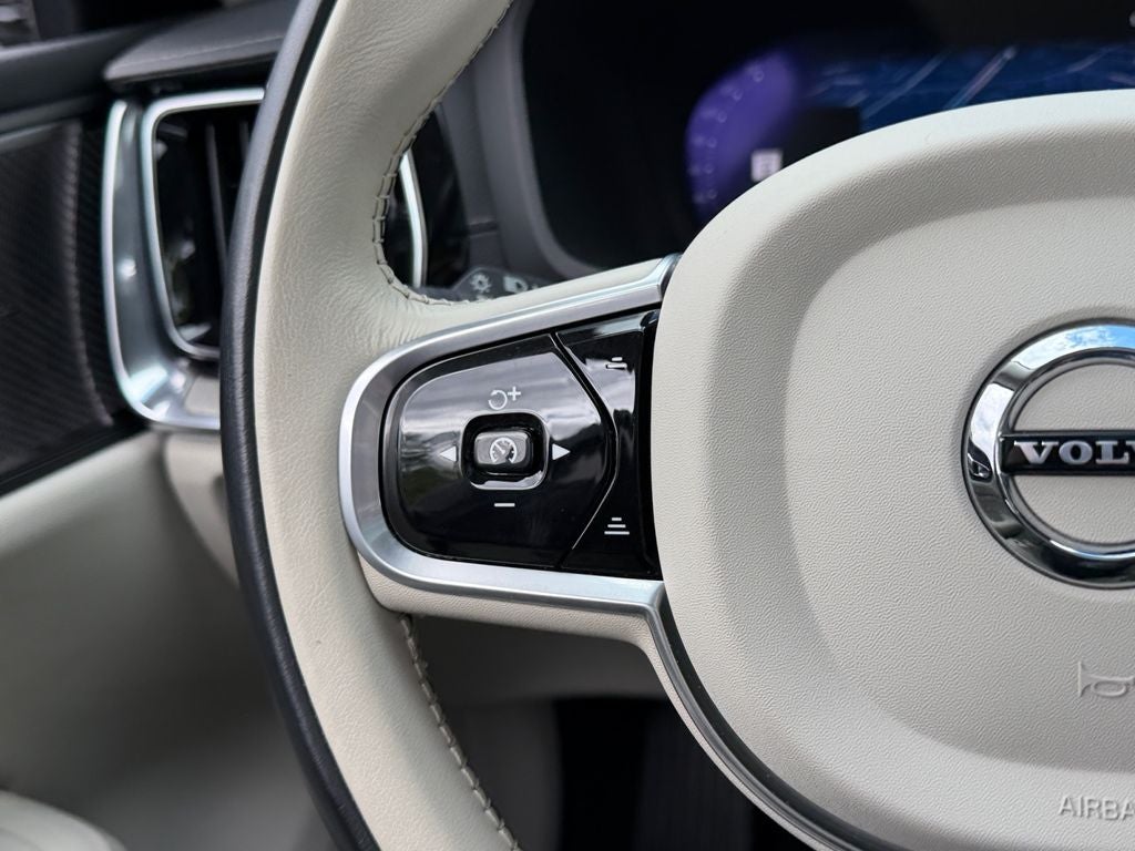 2023 Volvo S60 Ultimate