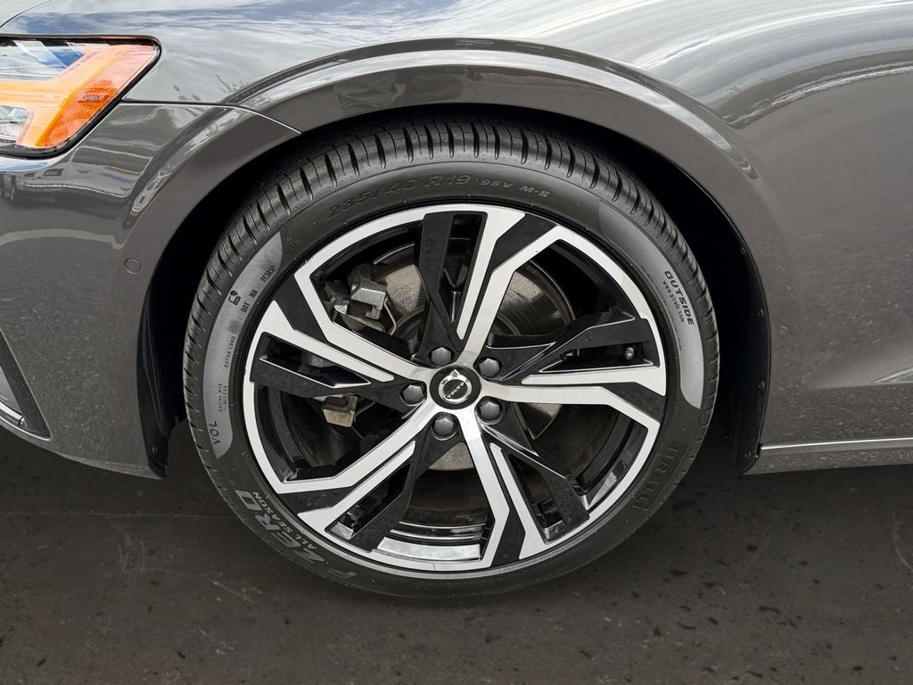 2023 Volvo S60 Ultimate